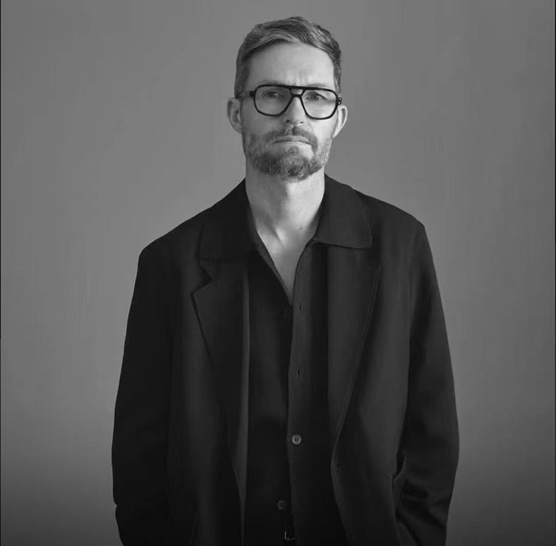 BIEM.L.FDLKK Appoints Daniel Kearns as Chief Creative Officer for Cerruti 1881 and Kent & Curwen